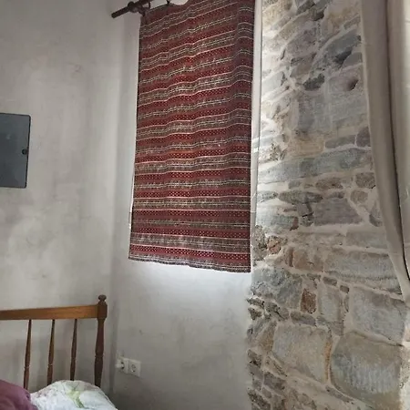 Fasolas Square 15m2 Is Located 30 Stairs Up From The Main Road And It Is In The Old Market Fasolas And Next To The Museums 度假居 Filótion