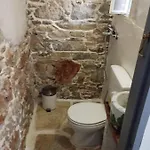 Hébergement de vacances Fasolas Square 15m2 Is Located 30 Stairs Up From The Main Road And It Is In The Old Market Fasolas And Next To The Museums *
